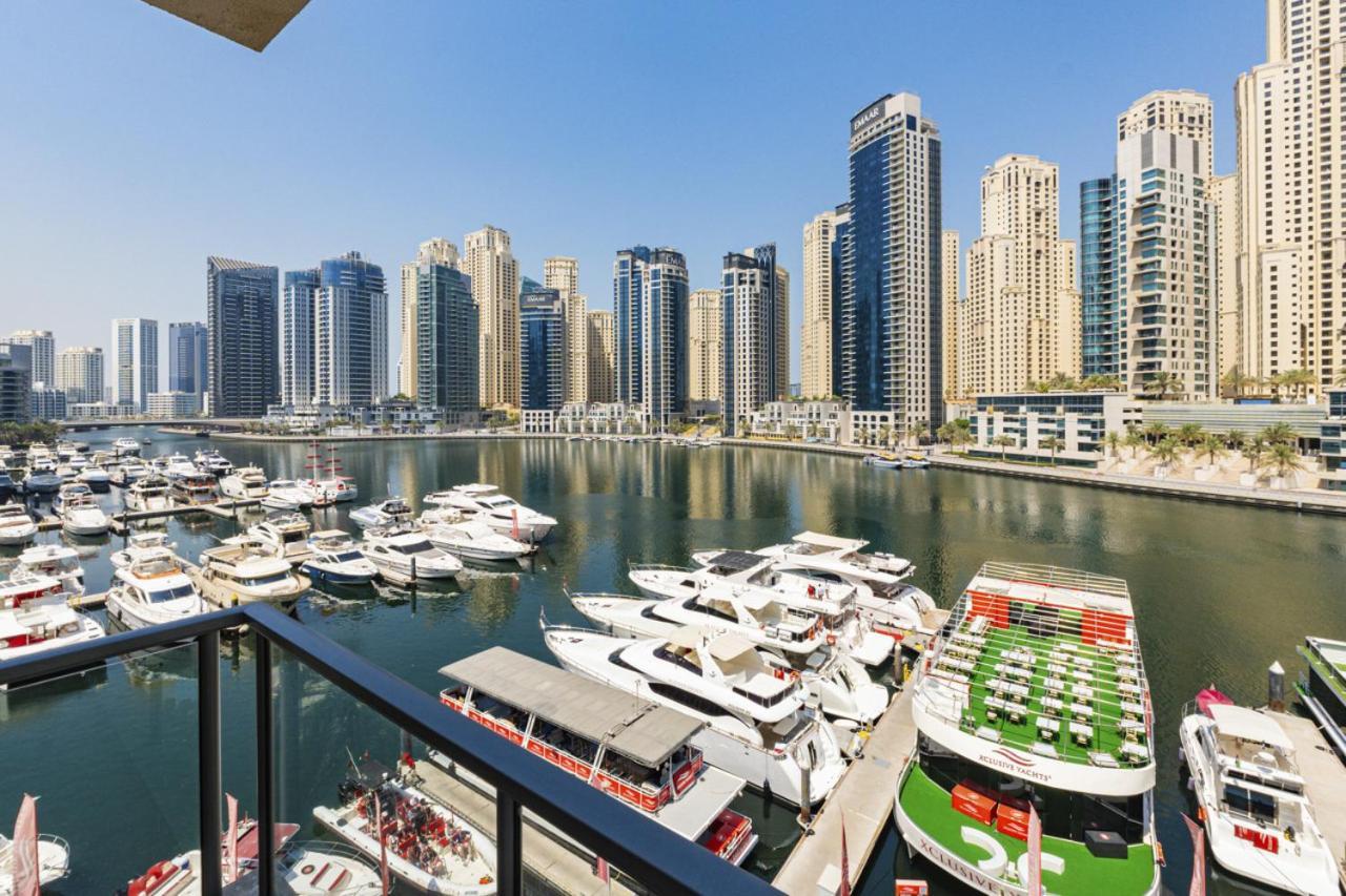Luxurious Waterfront At Al Majara Marina