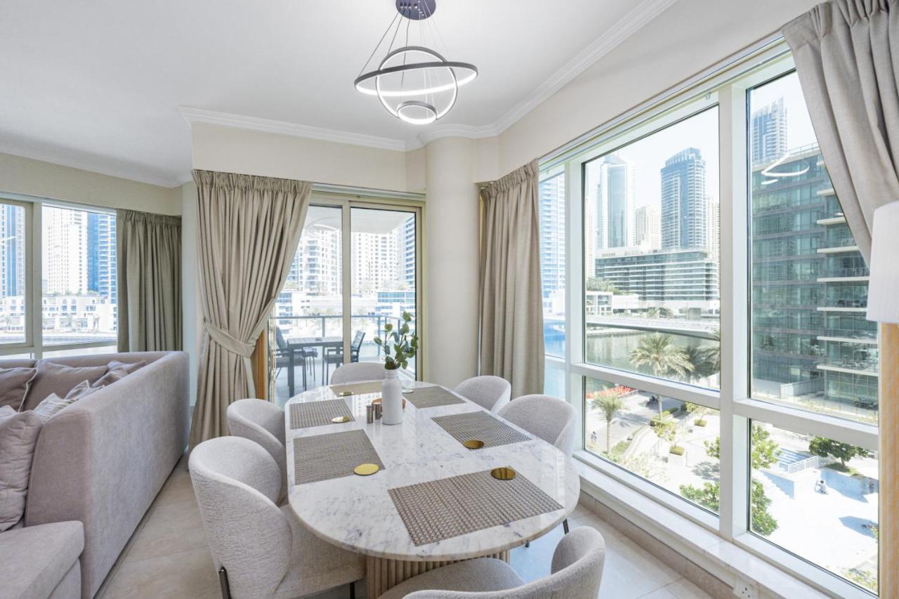 Luxurious Waterfront At Al Majara Marina
