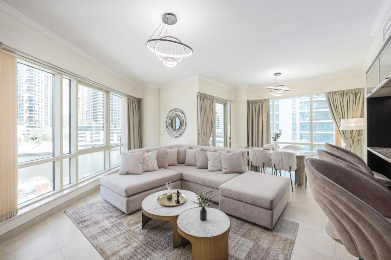 Luxurious Waterfront At Al Majara Marina Apartment *